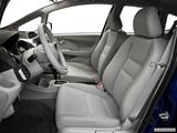  Front seats from Drivers Side photo
